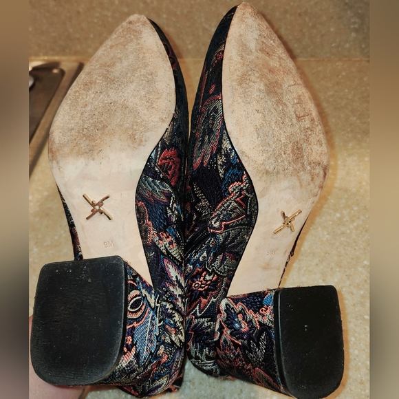Nicole Miller Artelier Size 9 Floral Jacquard Print Ankle boots. Gently used $26 - Picture 11 of 11